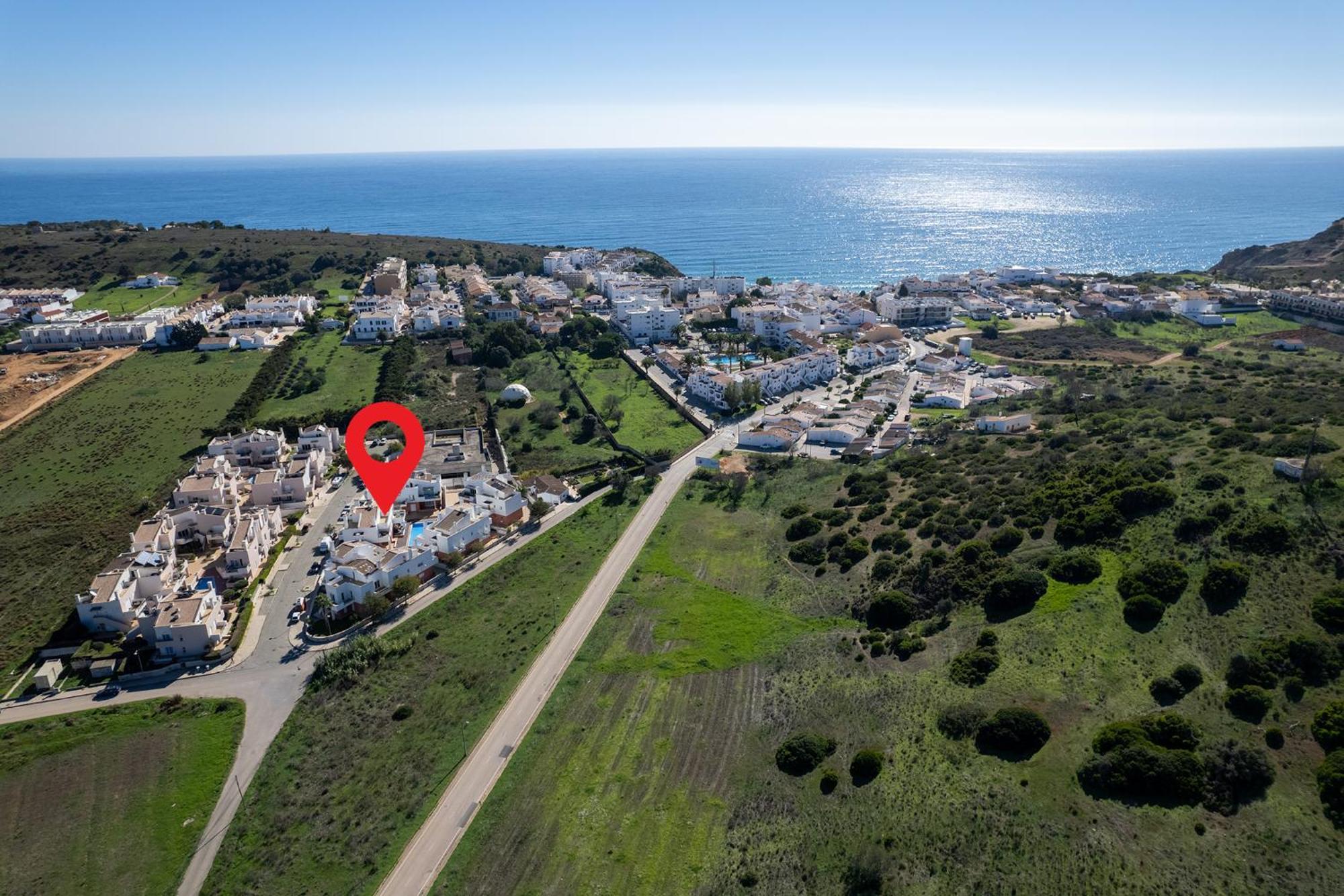 Apartamento Burguna Apartment, 500m From *
