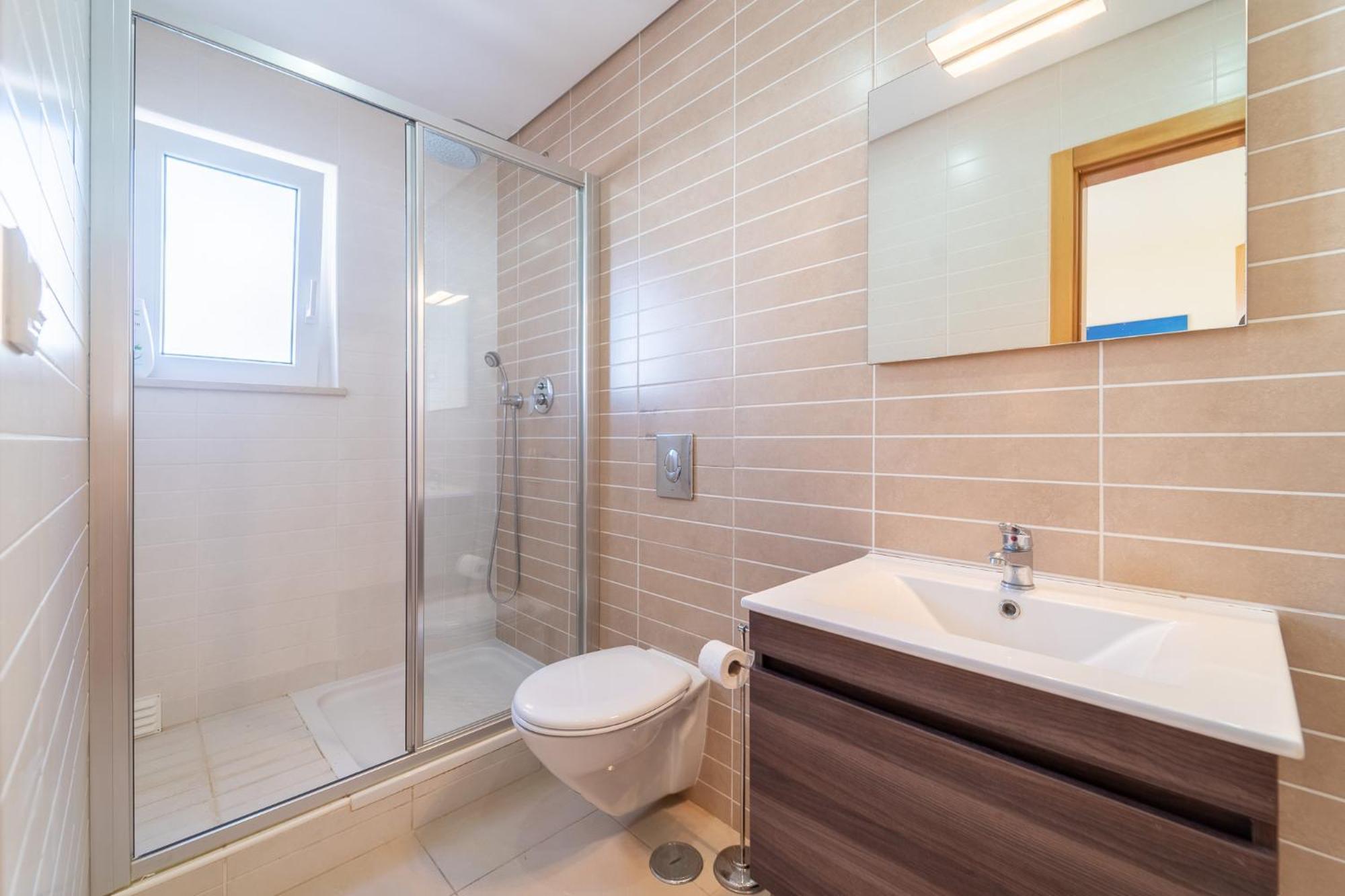 Burguna Apartment, 500m From *