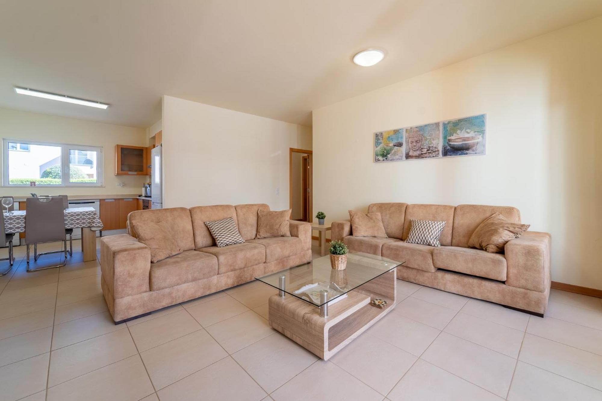 Burguna Apartment, 500m From Burgau