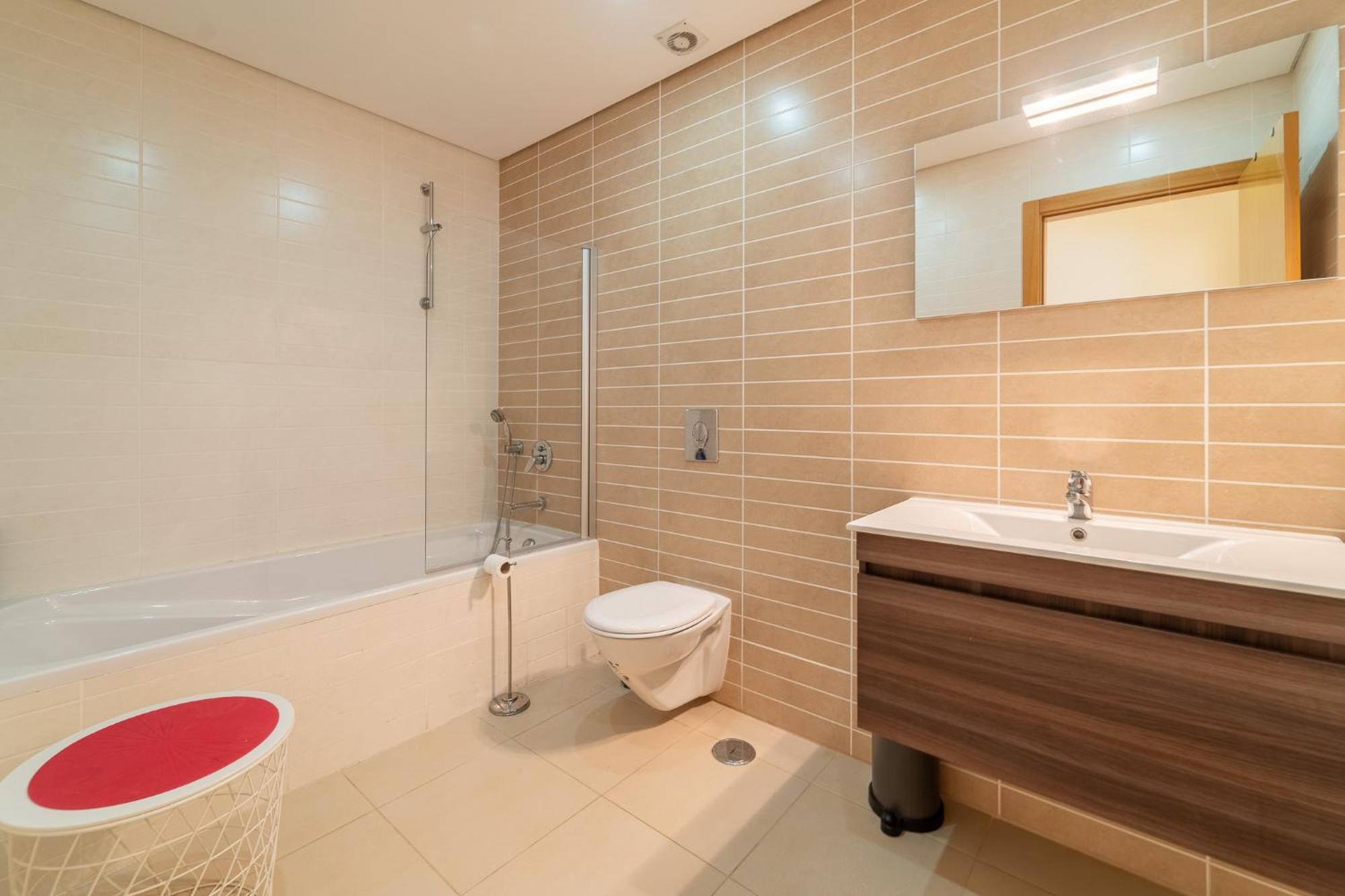 Burguna Apartment, 500m From Apartment Burgau